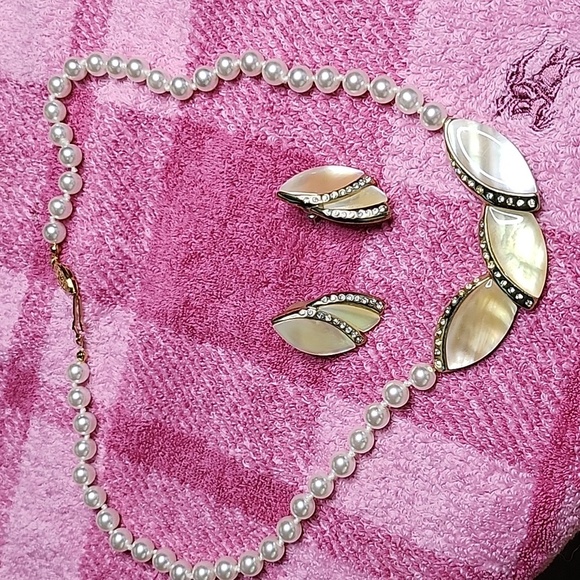 Fifth Avenue Collection Necklace & Earrings Faux Pearl & Abalone Hand Made - Picture 1 of 5